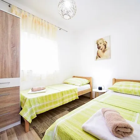 Apartamento Marija Posedarje